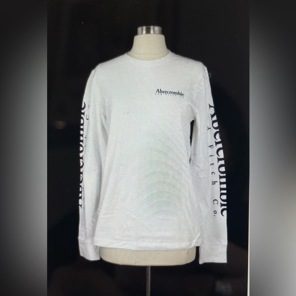 Abercrombie and fit t shirt
